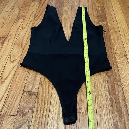 Herve Leger HERVÉ by Hervé Léger Black Plunging Knit Thong Bodysuit Size Large