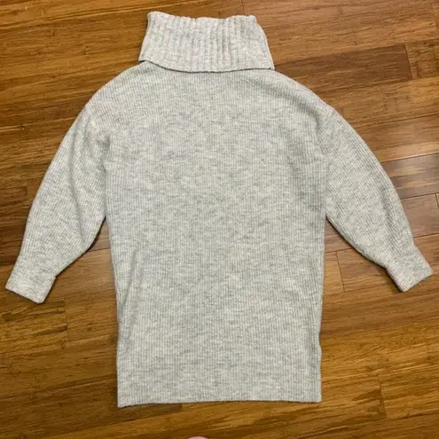 EXPRESS  Turtleneck‎ Sweater womens Small Gray Long Sleeve Knit Tunic Oversize thumbnail 2