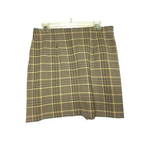 CAbi  Pastime Mini Skirt Size M Brown Plaid with Two Front Pockets‎ Elastic