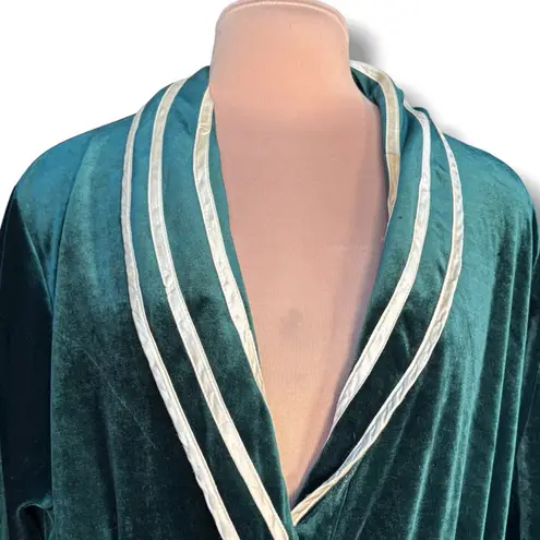Vintage Emerald Velvet Robe Belted Satin Trim Wrap Tie Waist Lounge 1960s Glam Green Size undefined