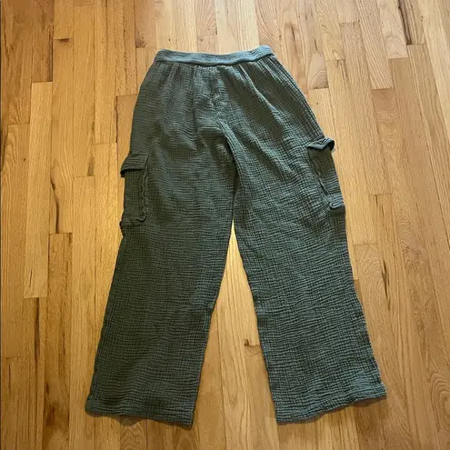 Aerie  Green Gauzy High Waisted Cargo Pant Sz S