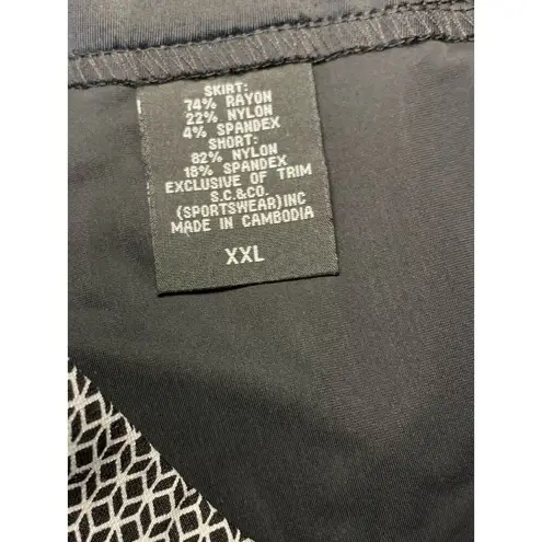 SC & Co skort xxl black and white graphic pattern Size M