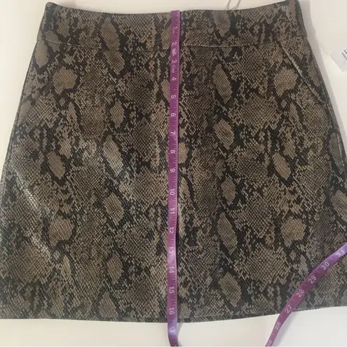 Frame  Denim NWT 100% Lamb Leather Snake Print Mini Skirt