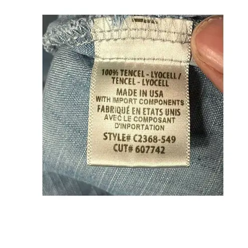 Cloth & Stone Cloth‎ & Stone Chambray Top With Bell Sleeves Size  Small