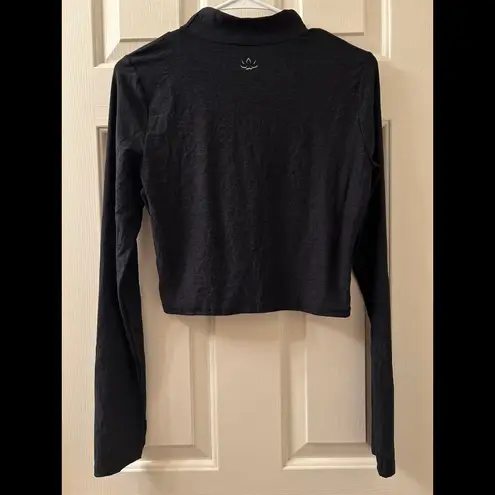 Beyond Yoga Featherweight Moving On Cropped Pullover Size Large Darkest Night