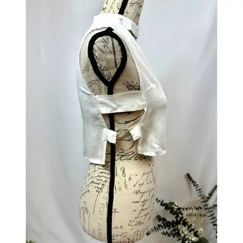 Charms Fashion Choker Crop Top V