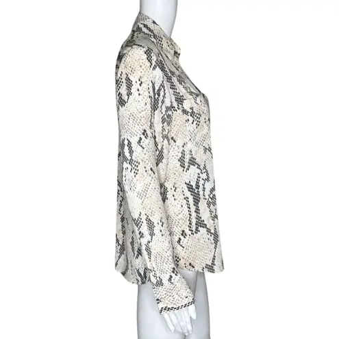 EXPRESS  Shirt Womens Small Portofino Cream Black Snake‎ Print Office Casual Edgy