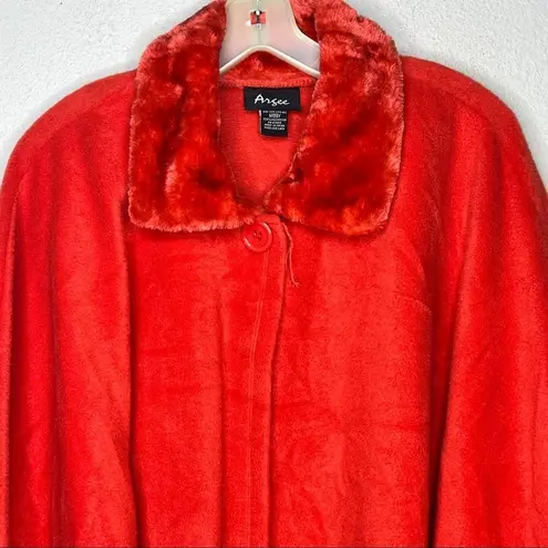 Agree Soft Coat with Fur Collar‎ nwt Size undefined