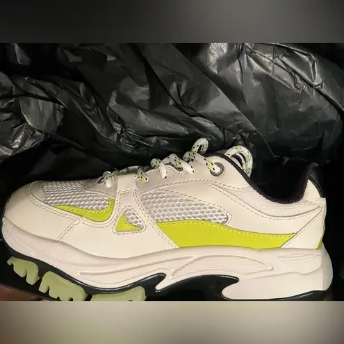 The Kooples Paris WHITE SNEAKERS WITH PLATFORM SOLE NIB size 38/7 women’s