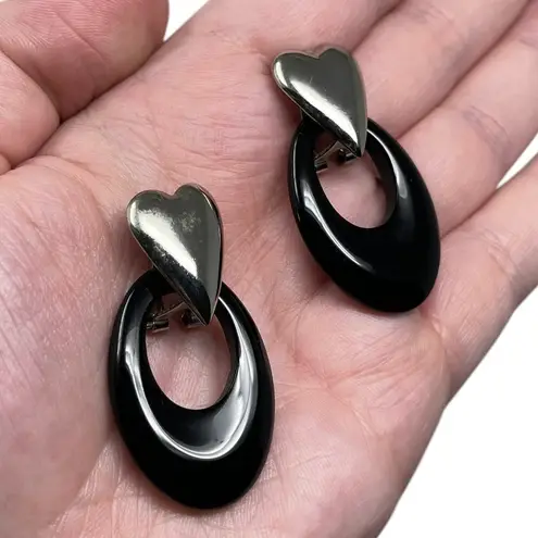 Vintage Unsigned Silver Tone Heart Post Earrings Dangle Hoops Retro Y2K Bratz