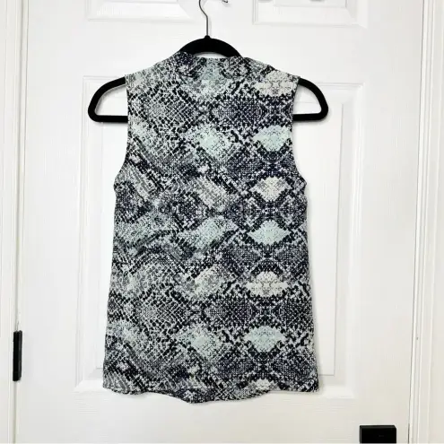 Antonio Melani  V-Neck Sleeveless Blue Snakeskin Print Blouse 100% Silk Size‎ XS