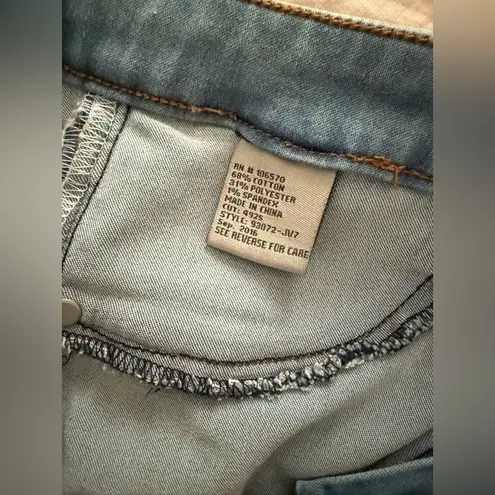 TRACTR Lt Blue Denim Cropped Cuffed Box Jeans Womens Mid