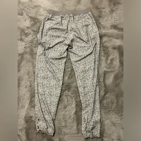 Lululemon  Bring Back The Track Pants Size 8 Floral Joggers