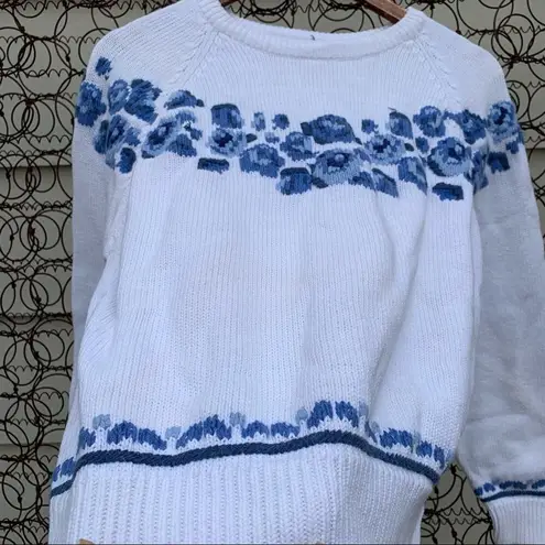 Vintage 90s knit blue flower granny sweater MEDIUM