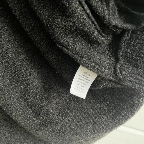 Barefoot Dreams CozyChic Lite Circle Cardigan in Black / Dark Grey Size Medium