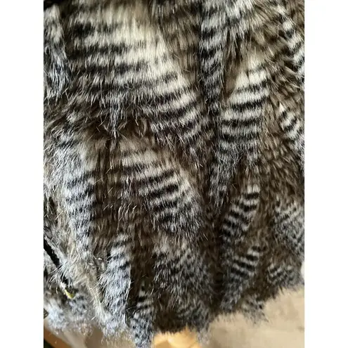 Hot & Delicious Black And White faux fur racoon porcupine fuzzy jacket vest M