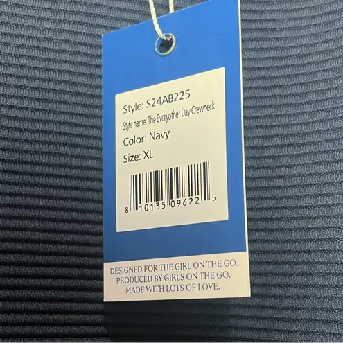 ADDISON BAY • Active Rib Everyother Day Crewneck Sweater • Navy Blue • XL