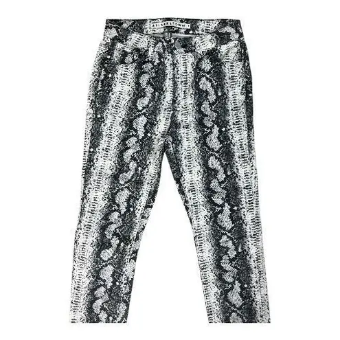 Tinseltown Junior Grey Snake Print 5-Pocket Stretch Slim Leg Jean Size 7 Zipper