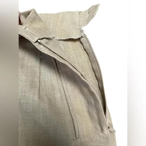 Vintage Women’s Tan 100% Tissue Linen Pants. Size 10. New Condition. Made in USA