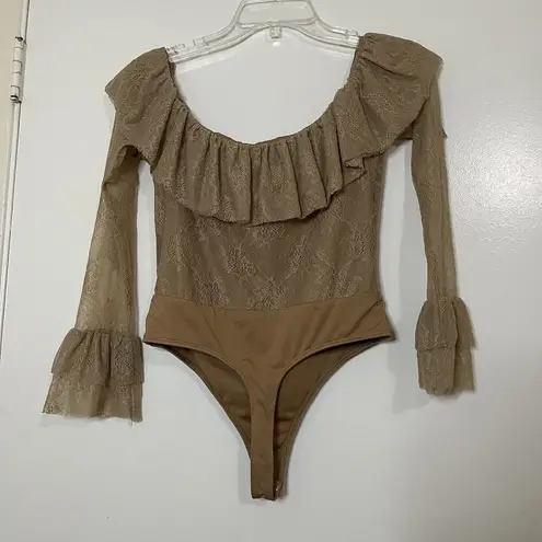 Revolve  Camila Coelho Paloma lace tan nude off shoulder bodysuit size small