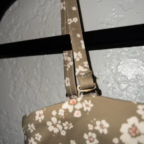 ANDIE NWT Olive Ditsy Flower The Bora Bora Swim Top Size Medium