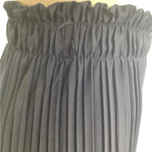 New Mix  Pleated Elastic Waist Crop Pants Preowned - Image 4