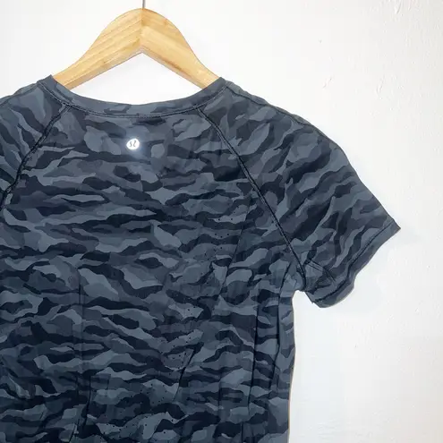Lululemon  Quick Pace Short Sleeve Sequoia Camo Print Deep Coal Black Shirt - Image 6