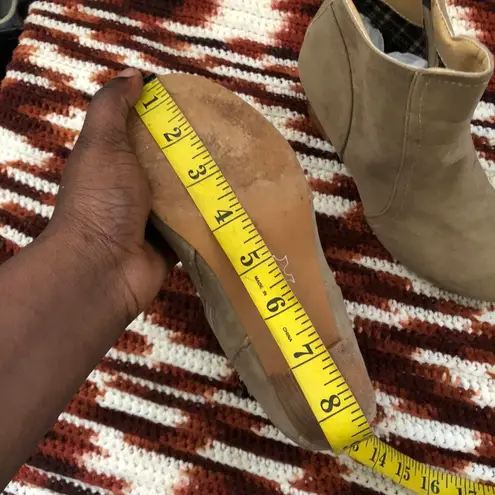 Tan khaki beige genuine leather suede ankle low top boots shoes wooden heel