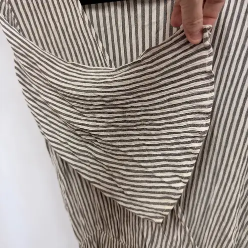 Elan Pinstripe Cover-Up Romper Size Medium