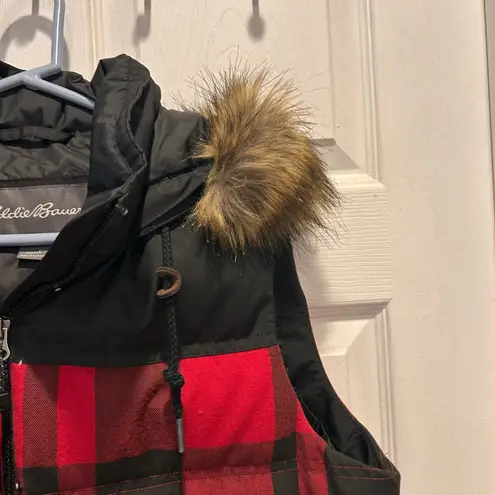 Eddie Bauer  Womens Red Buffalo Plaid Hooded Goose Down Puffer Vest Fur Trim L