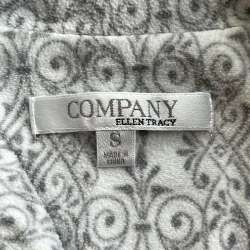 Ellen Tracy Company fleece pajama set size Small Good preloved condition