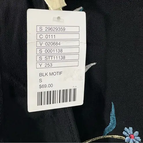 Staring At Stars NWT Black Floral Embroidered Bell Sleeve Tunic Top Size SMALL