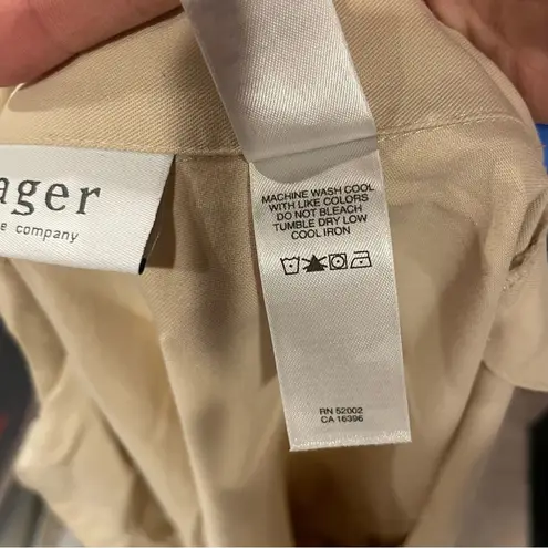 Villager Vintage 90’s tan safari button front shacket pockets twill