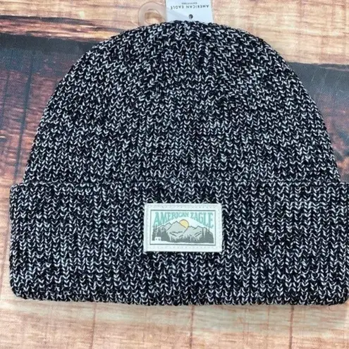 American Eagle  Beanie Grey Patch Mountains