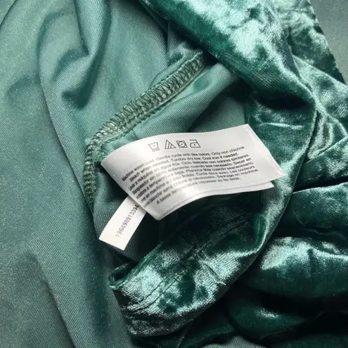 Motherhood Maternity NWT Crushed Velvet Empire Waist Dress Green 3/4 Sleeve SZ M