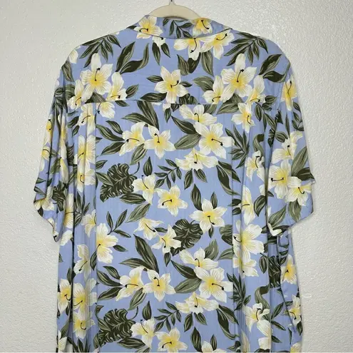 Krazy Kat Woman Floral Hawaiian Button Down Shirt