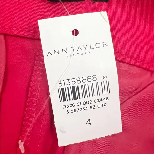 Ann Taylor NWT  The Crop Bright Pink Mid Rise Cropped Pants Size 4