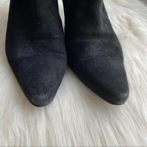 Stuart Weitzman  Pull On Suede Boots