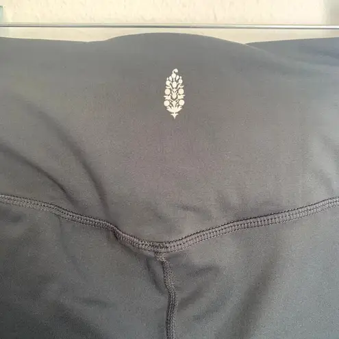 NWT Free People Movement Wrap Lose Control Leggings in Gravel Stone Gray