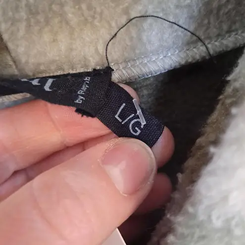 NWT Truth Camo Hooded Fleece Shirt Size Large White