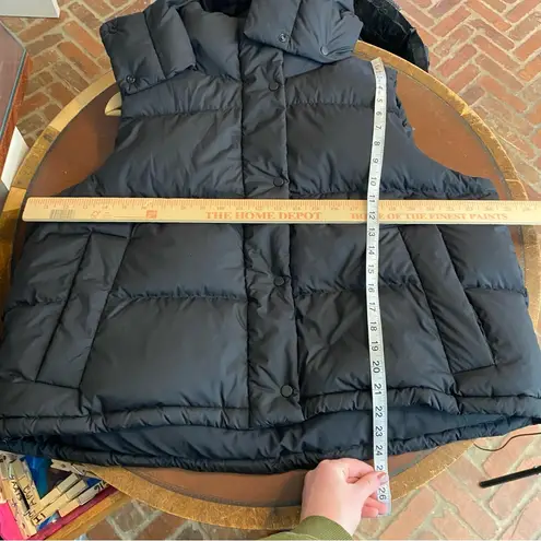 Lululemon  Wunderpuff Cropped Black Vest 600 down filled size 14