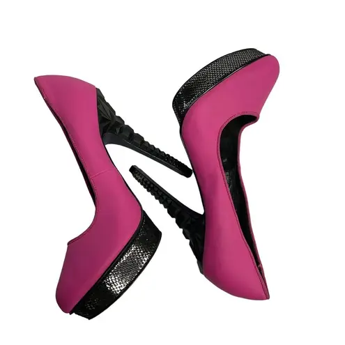 RACHEL Rachel Roy Keedan Spiked High Heel Pumps Size 8.5 Pink Black Closed Toe