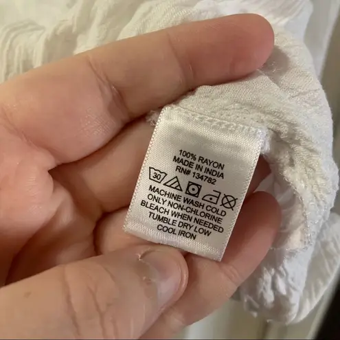 Indulge White Scoop Neck Tie Knot Front Crop Top M