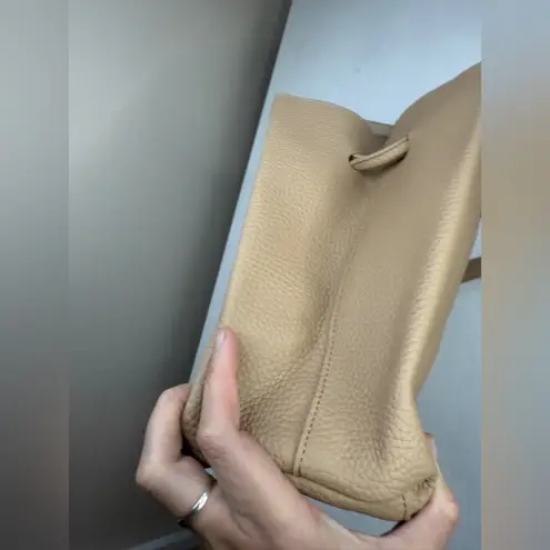 8 Other Reasons Vegan Leather Slouchy Bucket Crossbody Bag Tan NWOT