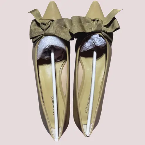 Caparros NWT‎ C.Paravano Camel Pointed-Toe Flats with Bow – Size 6.5