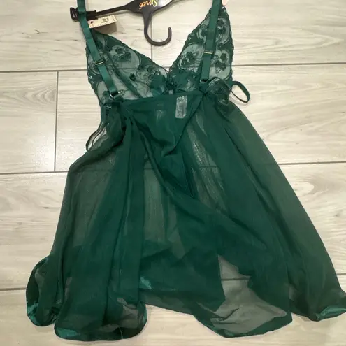 NWT Spree Intimate Green Lingerie dress with matching panty size small perfect