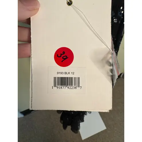 Mac Duggal NWT Ruffle Tiered Buckle Detail Dress in Antique Gold Size 4