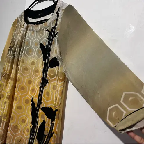 Yellow and Black Geometric Dress :Box L: Size XS