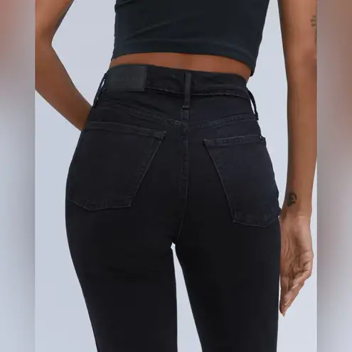 Everlane  The Original Cheeky Jean in Coal Black Size 33 Crop