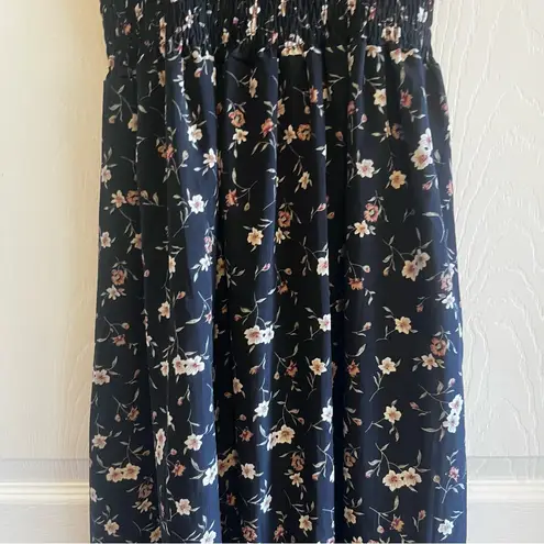 Floral Black Maxi Dress Rouched and Ruffles Size XS